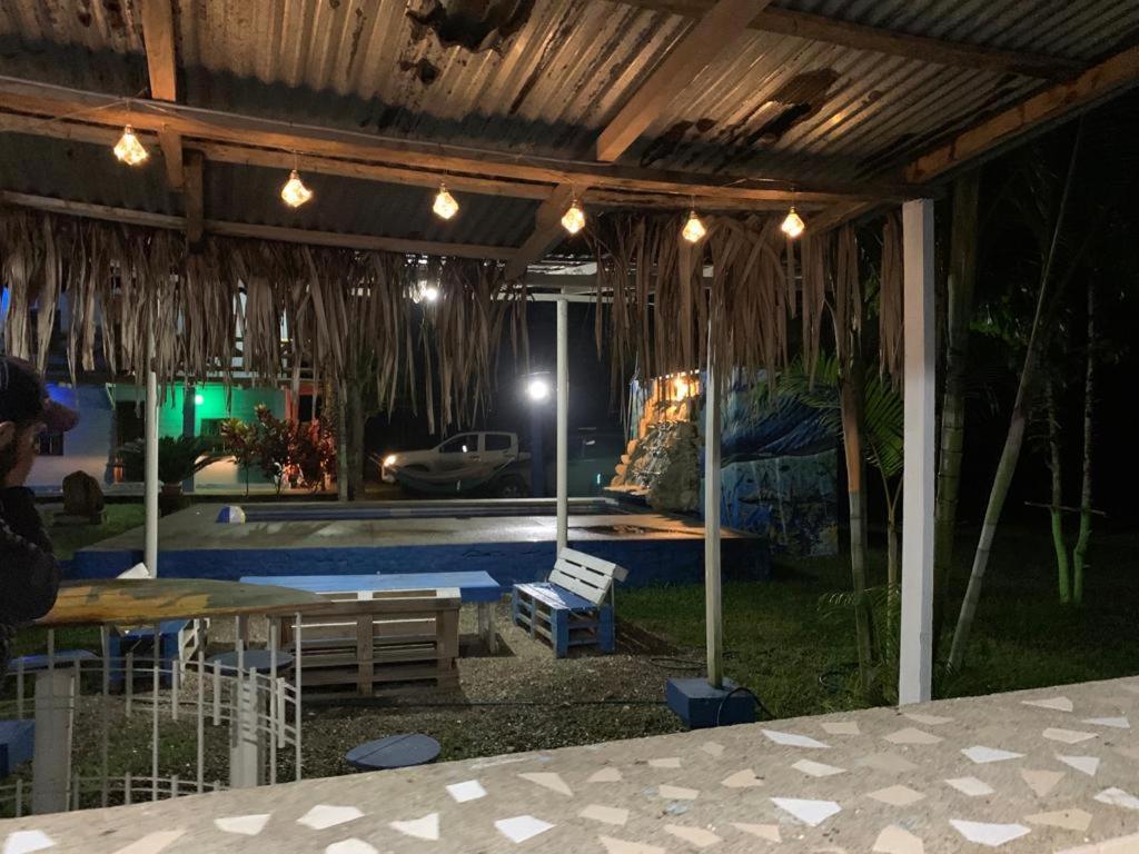 Hostal Eco-Aventura Montañita Dış mekan fotoğraf