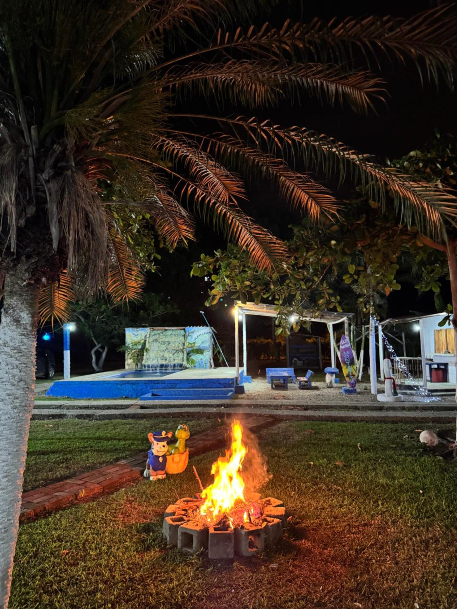 Hostal Eco-Aventura Montañita Dış mekan fotoğraf